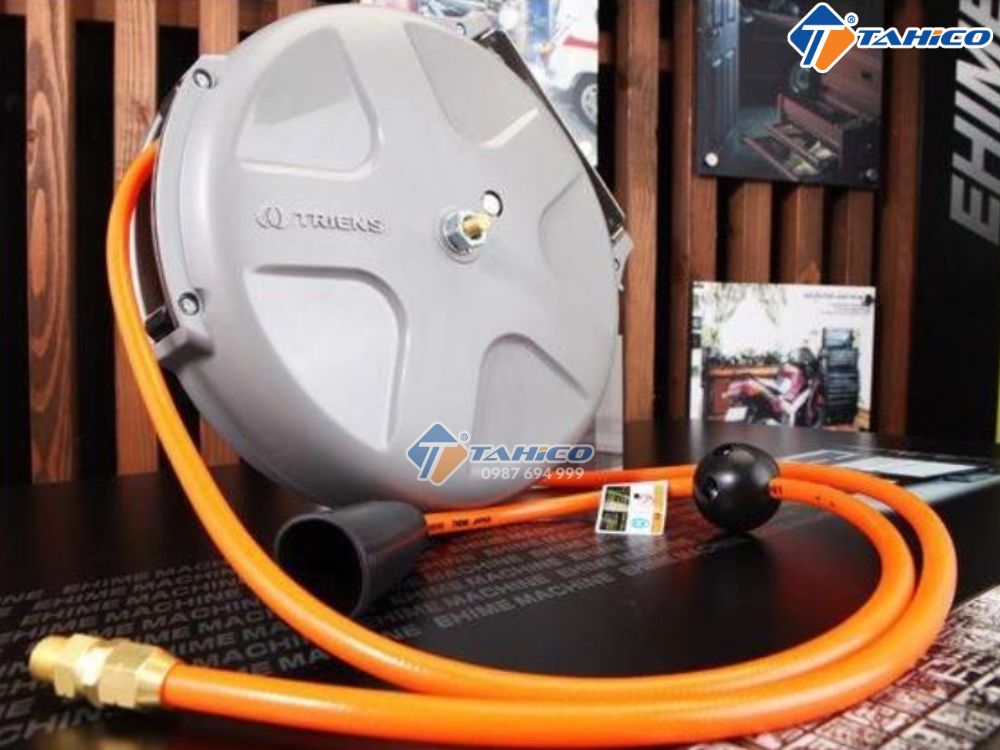 Cuộn dây hơi tự rút Sankyo SHS-210Z 6.5x10m
