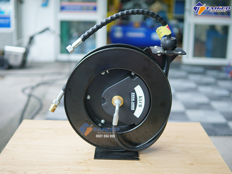 Cuộn dây rửa xe cao áp tự rút rửa xe ô tô KA-A021