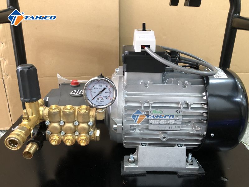 Thông số kỹ thuật máy xịt rửa công nghiệp PC7580.300 N 75HP 300bar