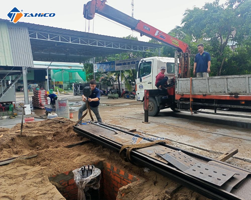 Dịch vụ đổi cầu cầu nâng 1 trụ rửa ô tô cũ lấy cầu mới