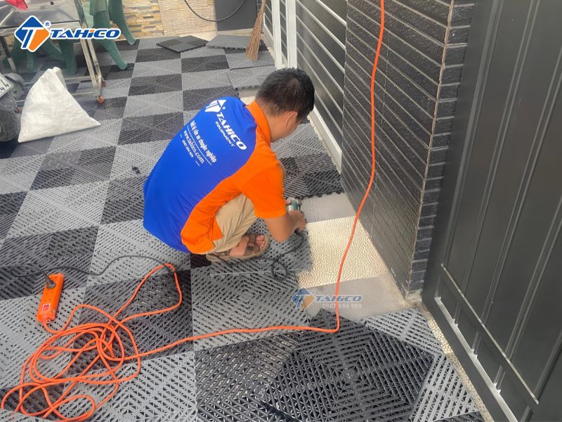 Dịch vụ lắp đặt tấm lót sàn
