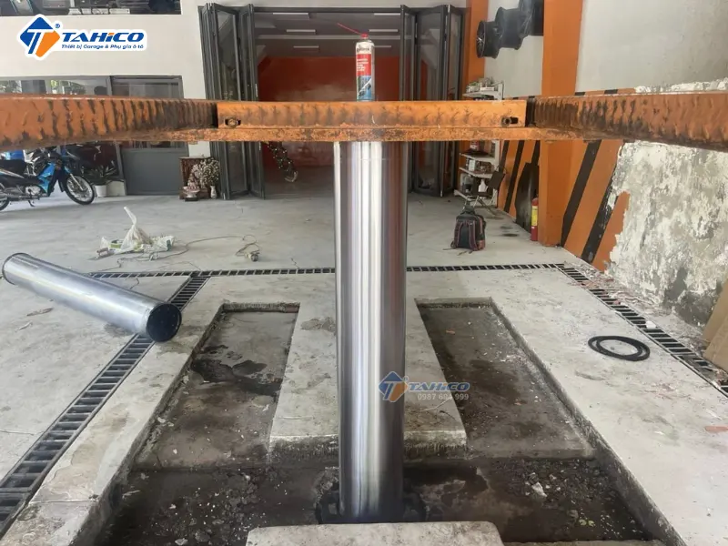 Dịch vụ mạ lại ty nâng cầu 1 trụ rửa xe ô tô cũ tại Tahico