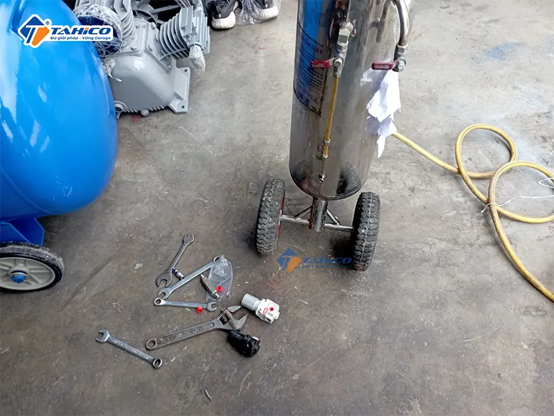 Dịch vụ sửa chữa – bảo dưỡng bình bọt tuyết