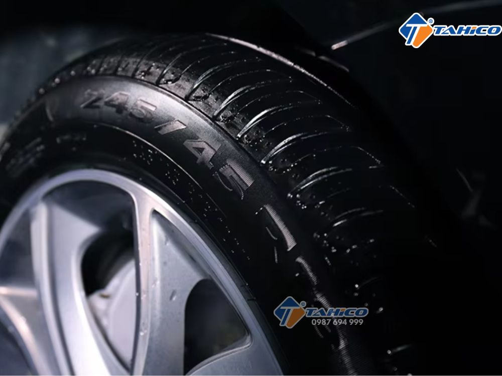 Dung dịch bóng lốp KLCB Oily Tire Wax KA-F017 4 lít