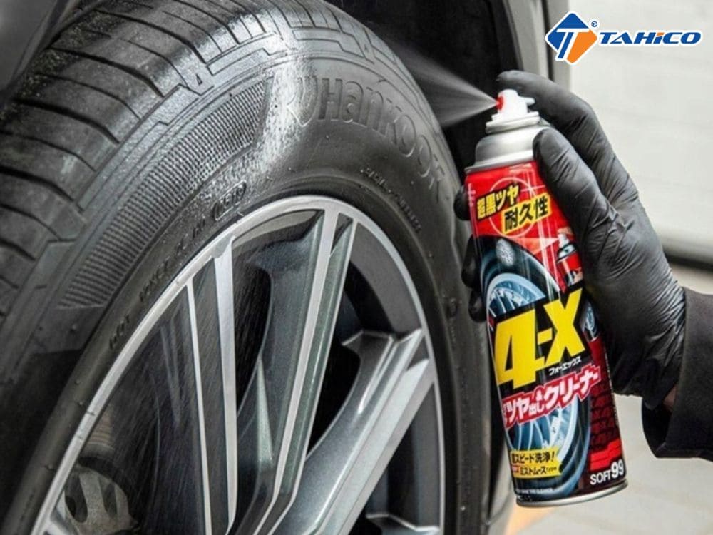 Dưỡng bóng lốp Soft99 4-X Tire Cleaner 470ml