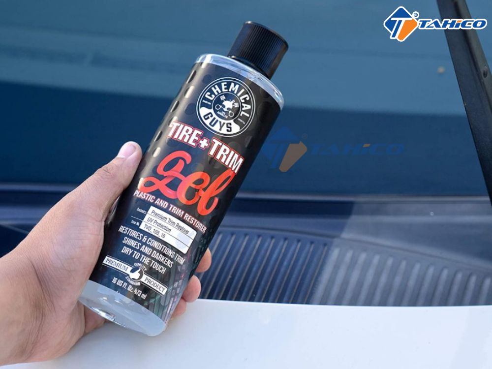 Đặc điểm Chemical Guys Tire and Trim Gel