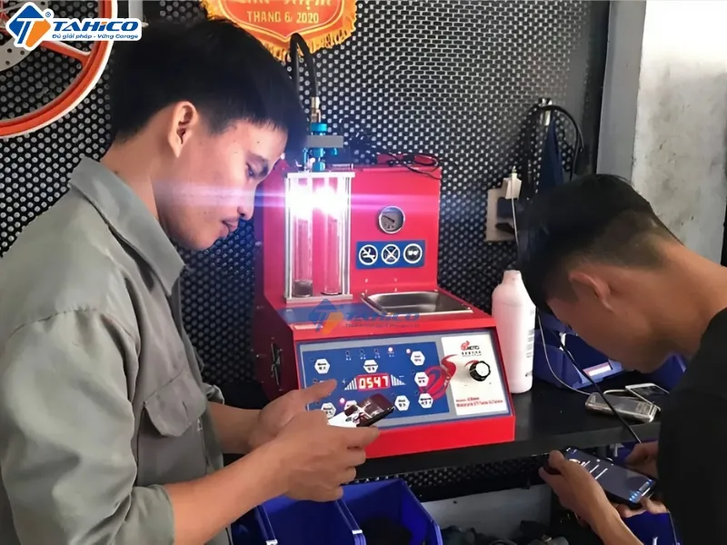 Máy súc béc rửa kim phun xăng điện tử FI Emoto AI600 Đài Loan