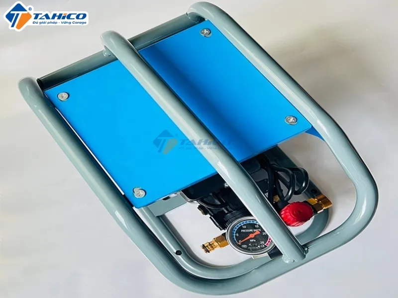 Máy rửa xe mini Erito ERCC-188-3 800W 50 bar