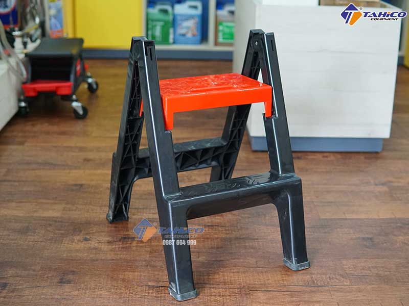 Ghế rửa và chăm sóc xe ô tô