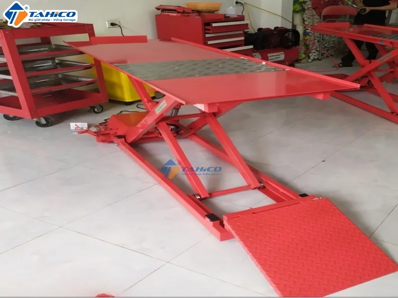 Bàn nâng sửa xe máy SHARK | Lắp Âm hoặc Lắp Nổi