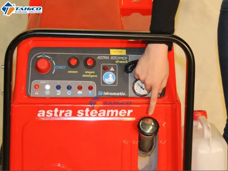 Máy rửa xe nóng lạnh Idromatic Astra Steamer Chemik 0.5kw 230V