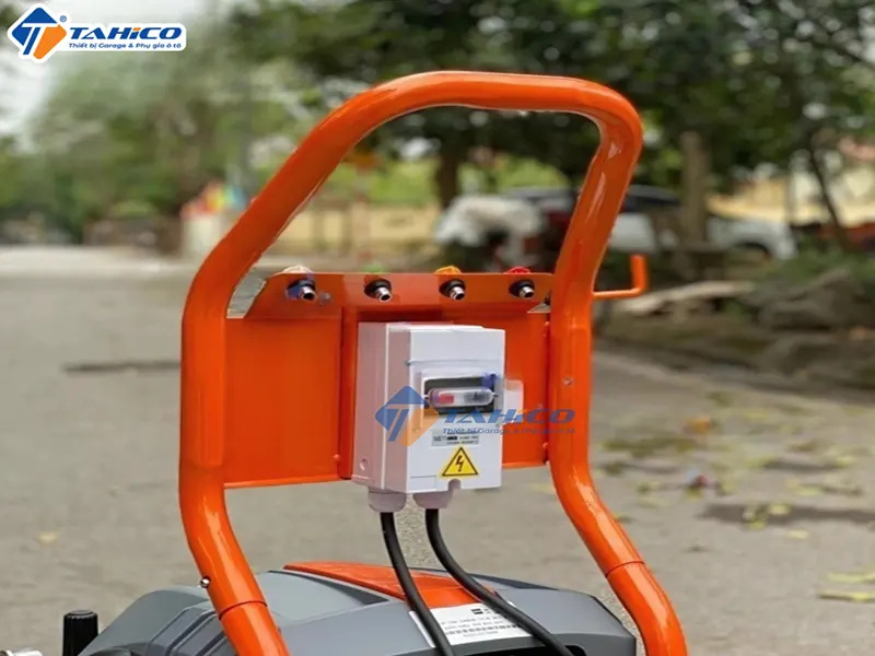 Máy rửa xe Jetta Jet 2200P-100 2.2 kw 1450 PSI 220V