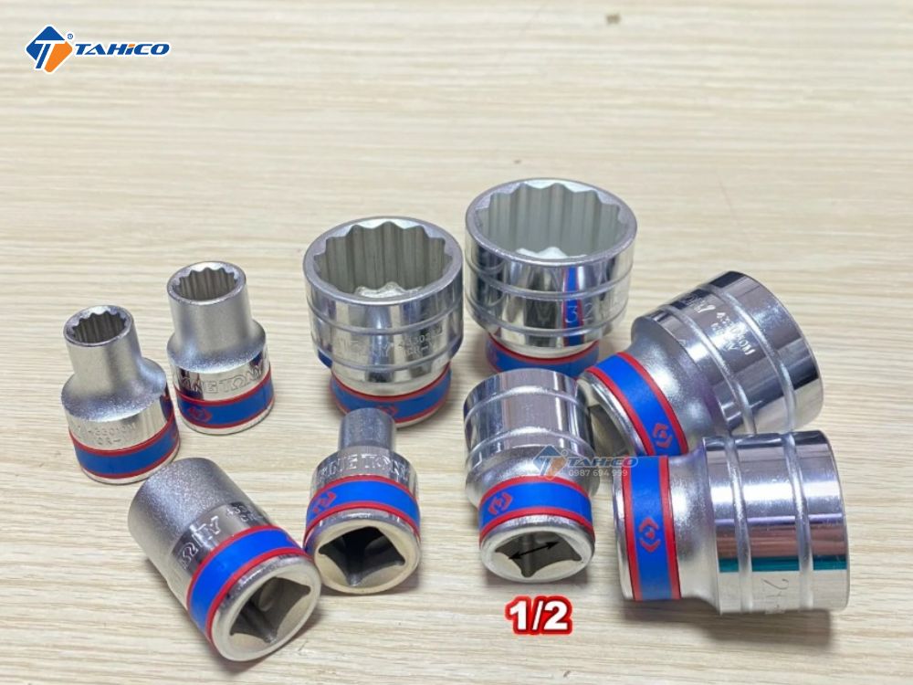 Khẩu tuýp 3/4" Kingtony 633530M - 30mm, 6 cạnh, Trắng, Dài 54mm
