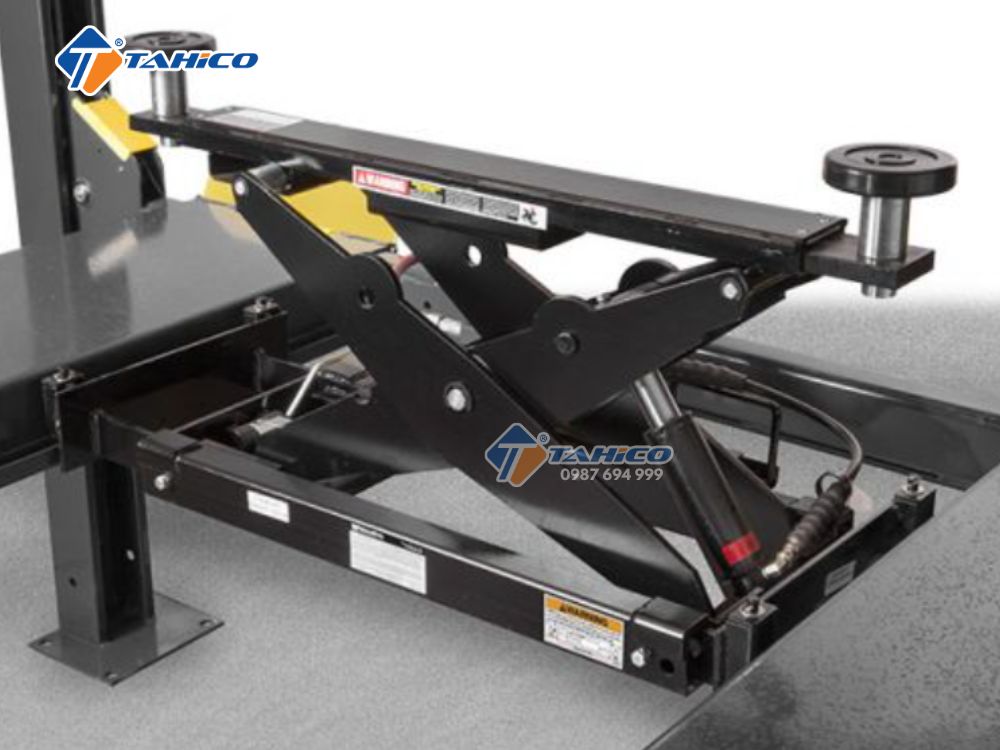 Kích phụ cầu năng 4 trụ BendPak RBJ6000