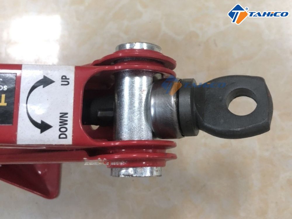 Kích xách tay Big Red T10154 1.5 tấn