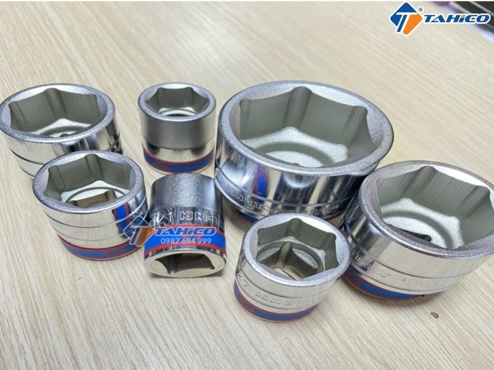 Khẩu tuýp 3/4" Kingtony 633070M - 70mm, 12 cạnh, Trắng, Dài 88mm
