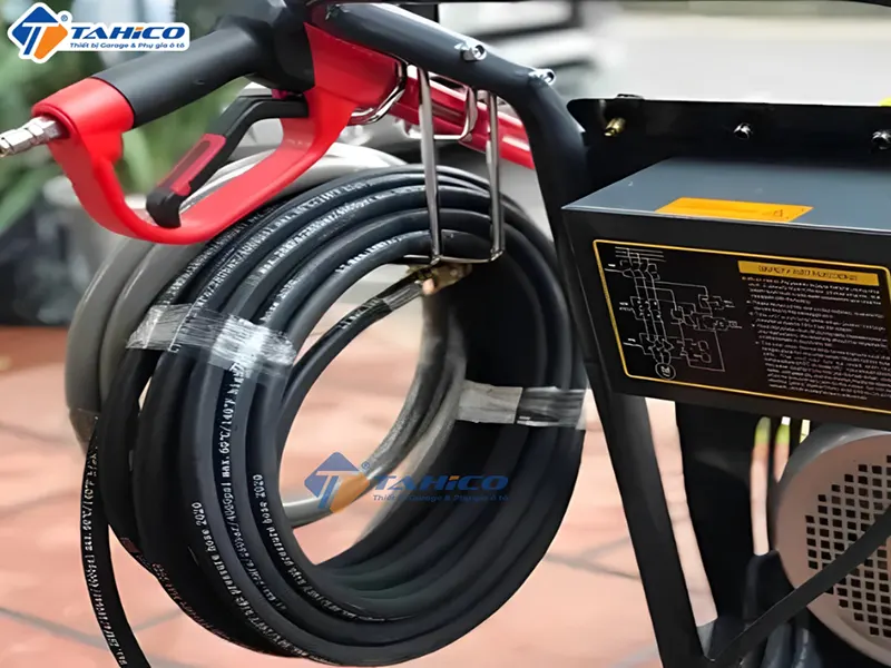 Máy rửa xe Luba 20M32-5.5T4 5.5kw 3200PSI