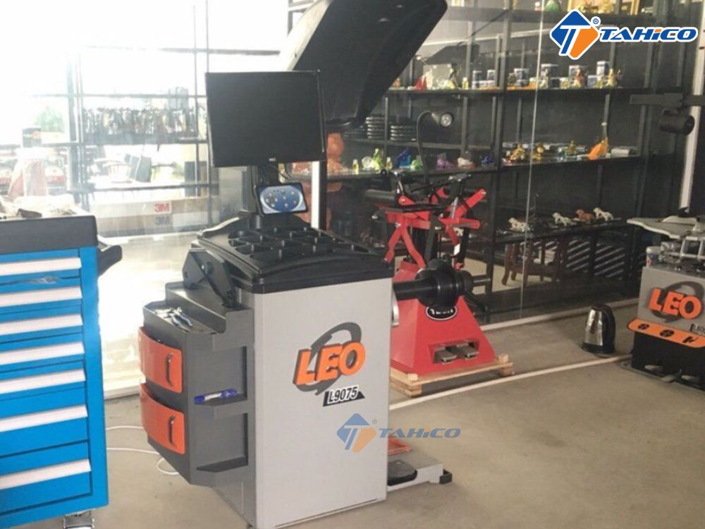 Đặc điểm Italy LEO L9075