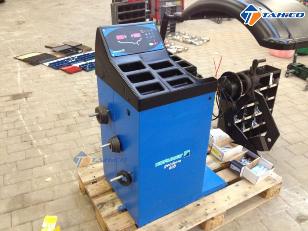 Máy cân bằng lốp Hofmann Geodyna 810