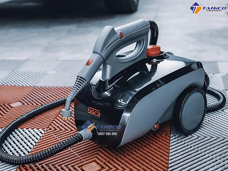 Máy rửa xe hơi nước nóng ô tô mini