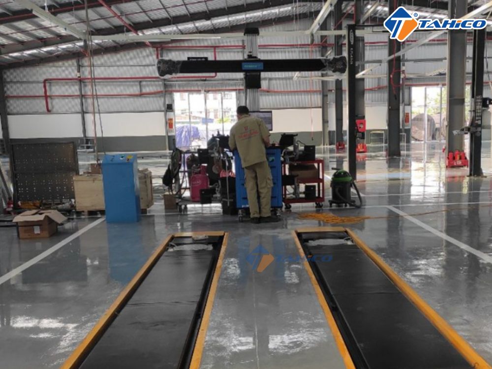 Máy kiểm tra góc bánh xe Hofmann Geoliner 678