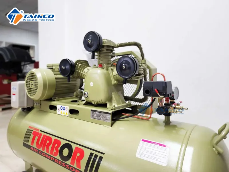 Máy nén khí 1 cấp Turbor TB-4200/8 4hp, 200 lít, 8 bar