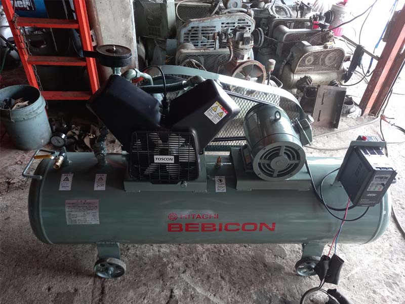 Máy nén khí 5hp nội địa Nhật bãi cho tiệm vá vỏ xe tải