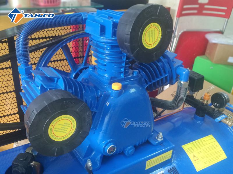 Máy nén khí chạy bằng dầu Diesel 20HP 500 lít 1 cấp