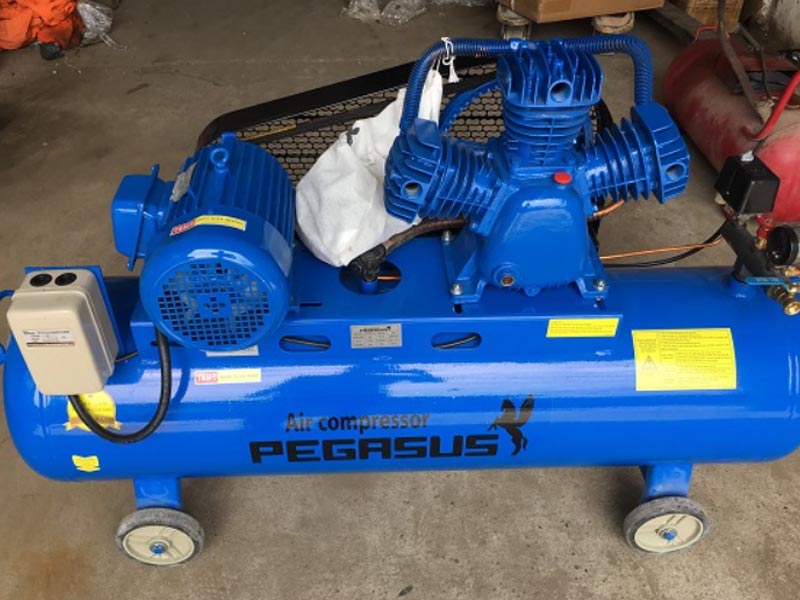 Máy nén khí dây đai Pegasus 4HP 230 lít 2 cấp 3 pha