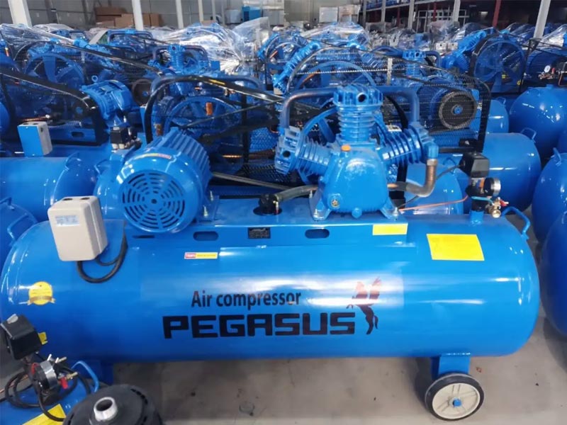 Máy nén khí dây đai Pegasus 5.5HP 230 lít