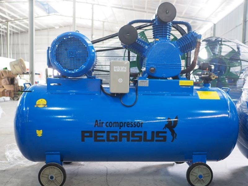 Máy nén khí dây đai Pegasus 7.5HP 330 lít 2 cấp