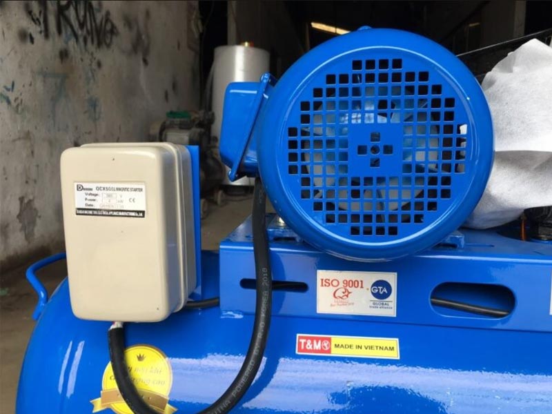 Máy nén khí dây đai Pegasus 7.5HP 330 lít