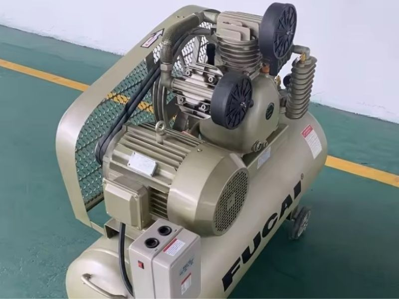 Máy nén khí JUCAI AV1208 1,1 kW (1,5 HP) 8 Bar 60L