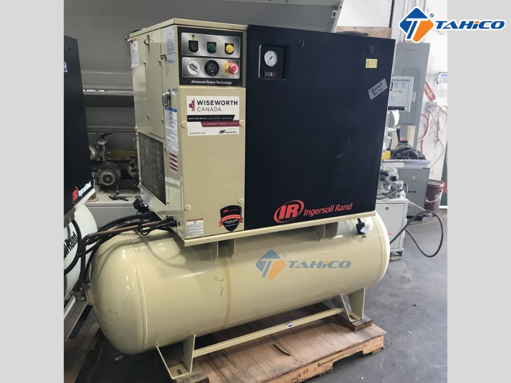 Máy nén trục vít quay Ingersoll Rand UP6 ngập dầu