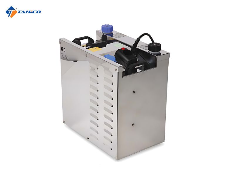 Thân máy được làm bằng chất liệu thép chống gỉ