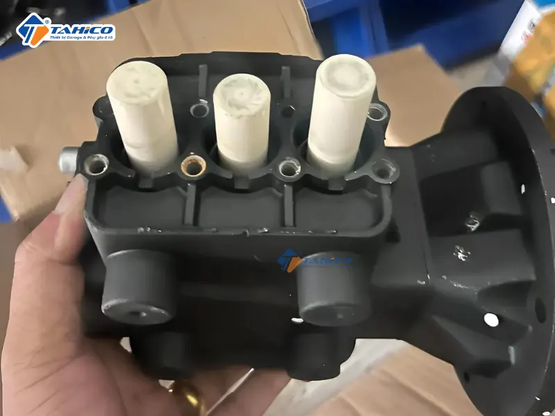Máy rửa xe cao áp 15hp của Ý | Made In Italy