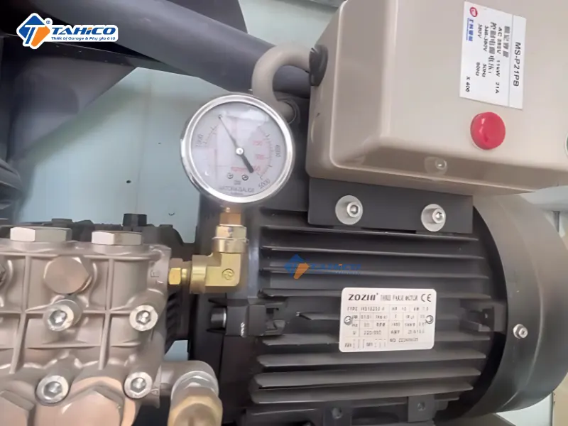 Máy rửa xe cao áp 15hp của Ý | Made In Italy