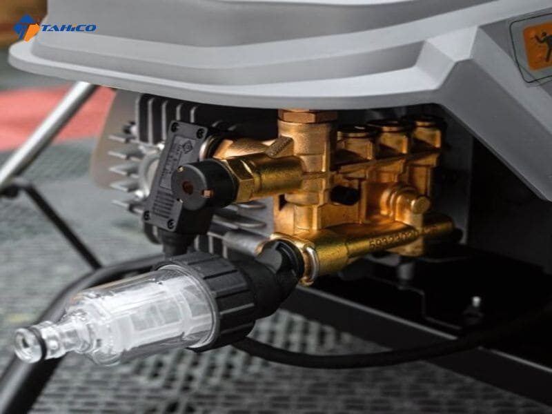Máy rửa xe cao áp chuyên dụng Lutian LT-593A