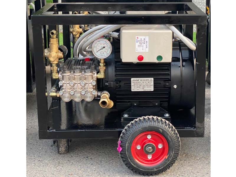 Máy rửa xe cao áp đầu Ý 7.5hp áp thường