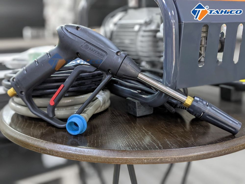 Máy rửa xe cao áp Lutian 1620psi (1.8kW/2.5hp)