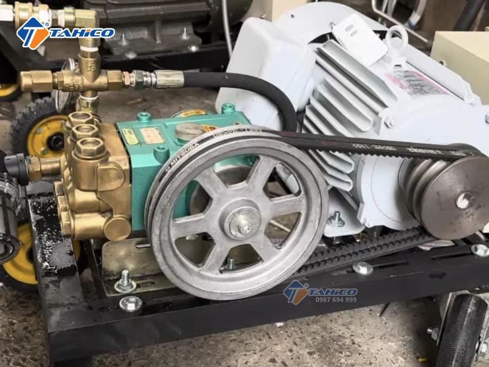 Máy rửa xe đầu OK 313 3HP 220V/380V