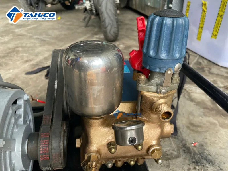 Máy rửa xe dây đai 3hp Nhật Bãi NB3
