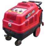 Máy rửa xe nước nóng