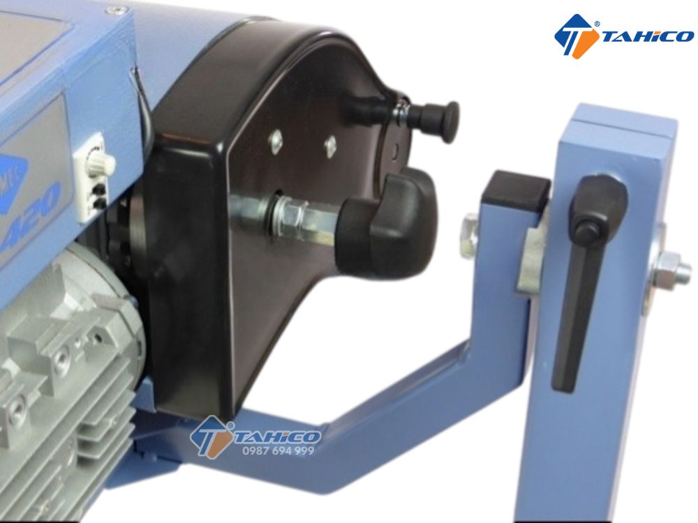 Máy tiện láng đĩa trống phanh trên xe TR420