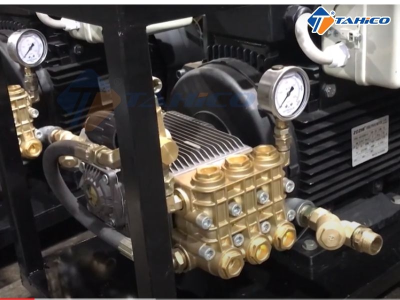 Máy xịt rửa siêu cao áp Ý 20hp 350bar | Made in Italy