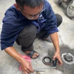 Nhân công và vật tư thay phốt ben nâng rửa xe máy