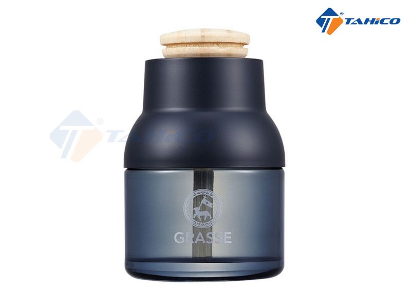 Thiết kế để cung cấp độ lưu hương vừa phải, không quá mạnh để gây khó chịu