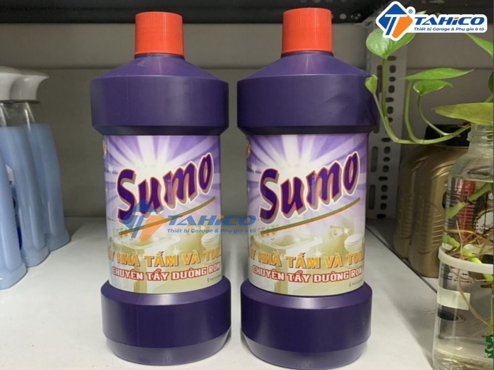Nước tẩy nhà tắm và toilet Sumo 1000ml