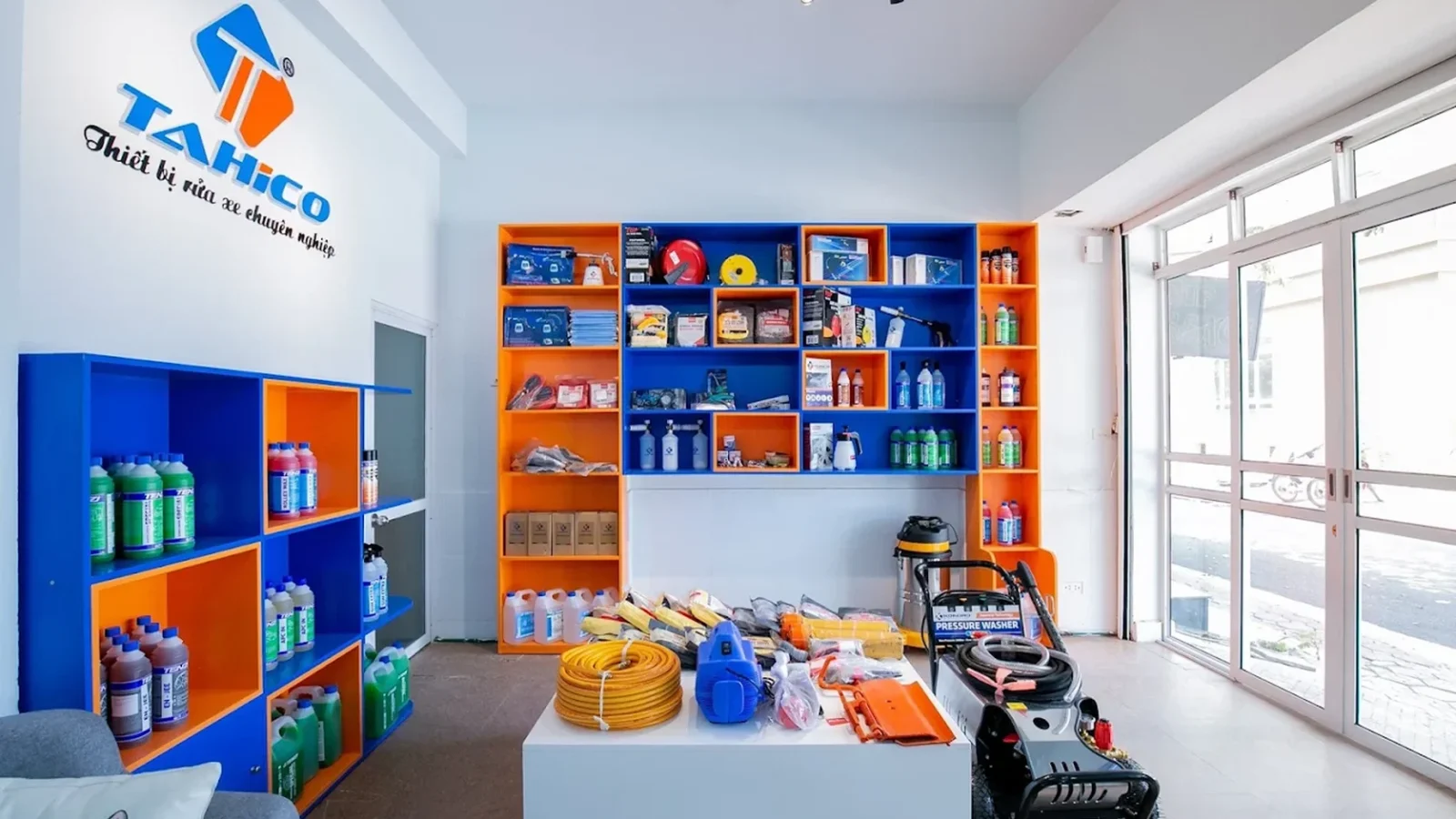 Showroom Tahico Miền Bắc
