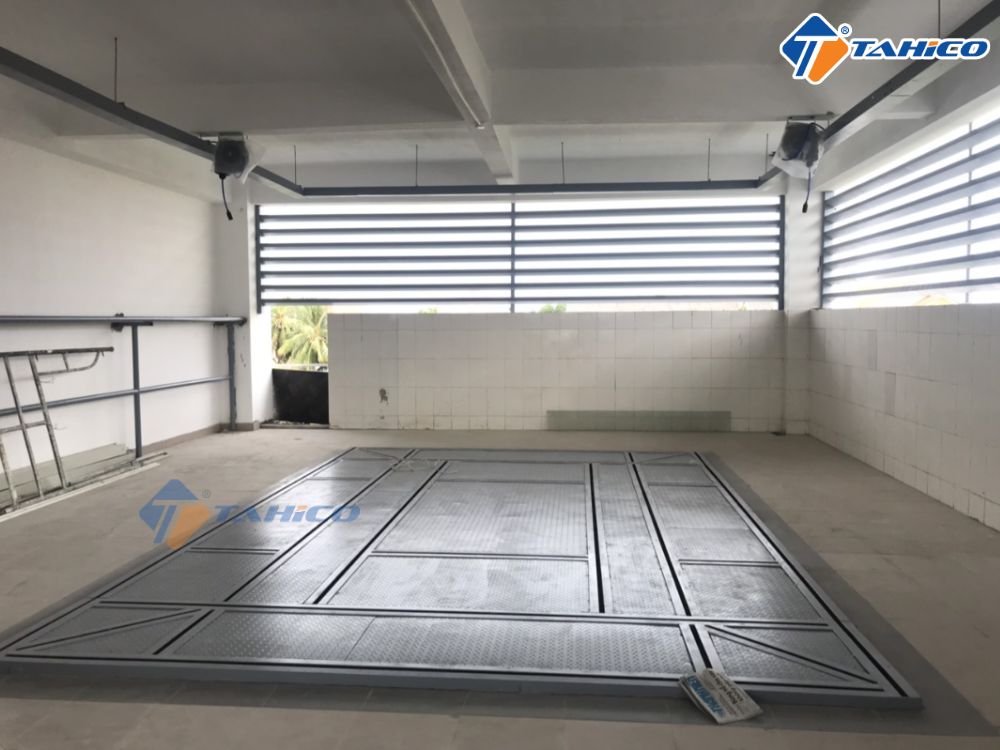 Thiết bị nắn khung xe đặt chìm Uniliner UL-133